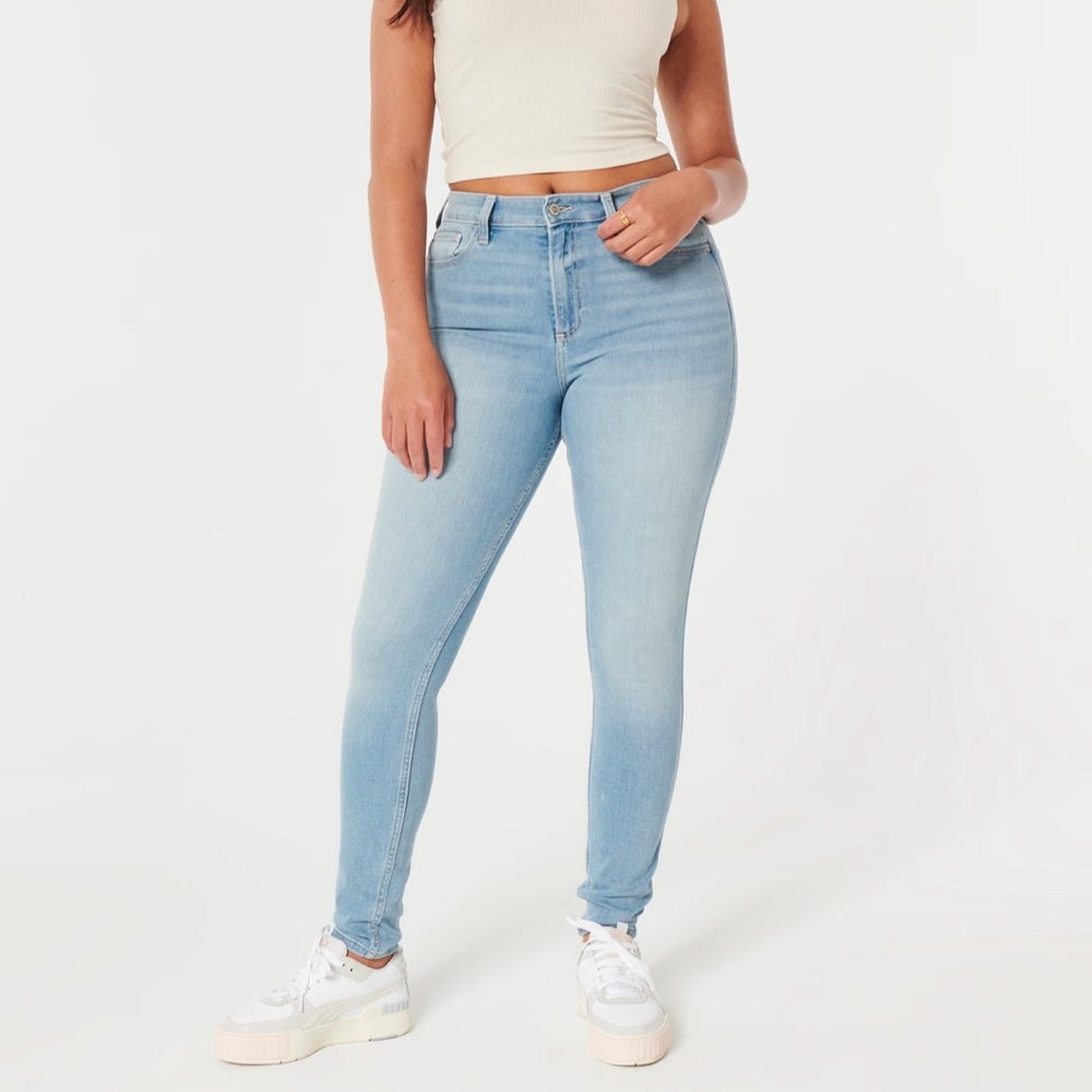 CURVY HIGH-RISE MEDIUM WASH SUPER SKINNY JEANS